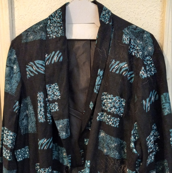 Maggie Barnes Plus Size Jacket - Picture 2 of 8